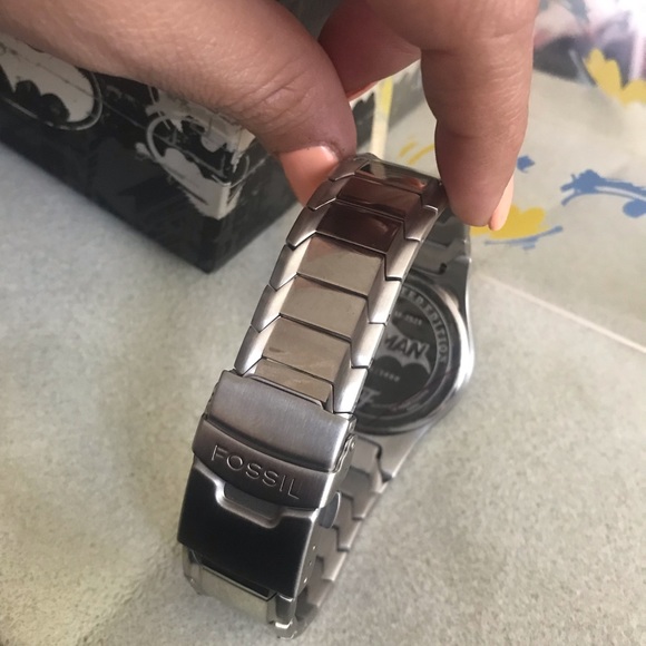 Fossil Limited Edition Batman Watch - Picture 5 of 8